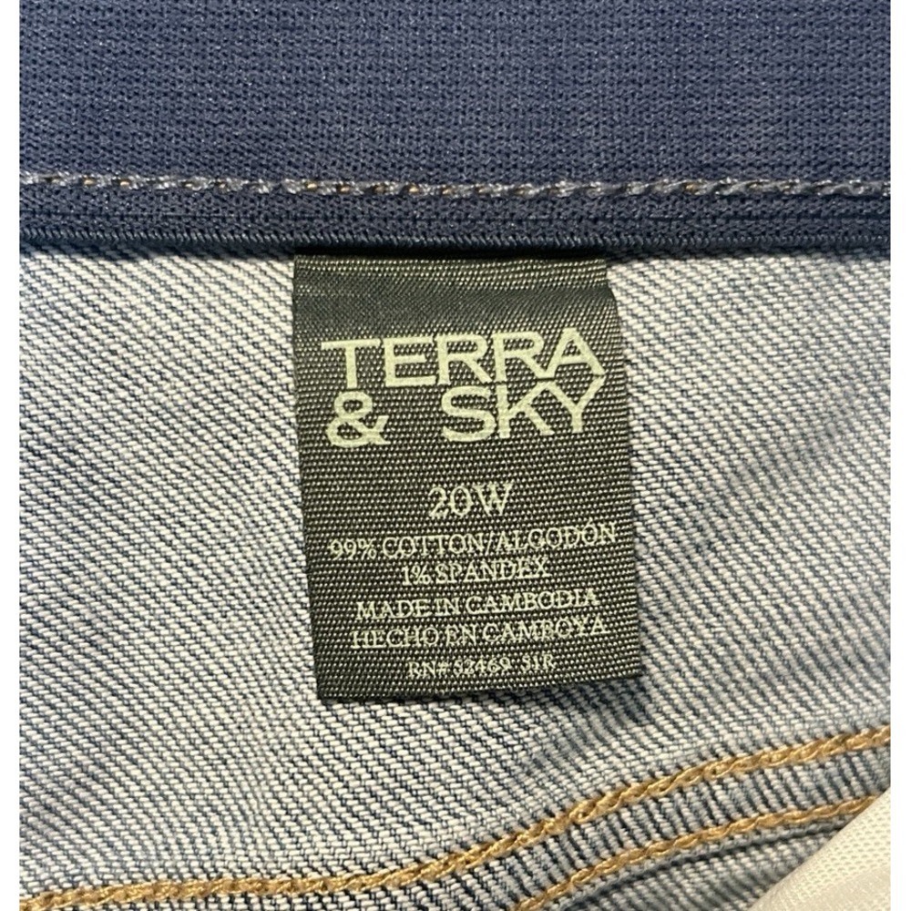 Terra & Sky Women's Size 20W Flare Leg Light Blue Denim Jeans Button & Zip Waist - Picture 4 of 15